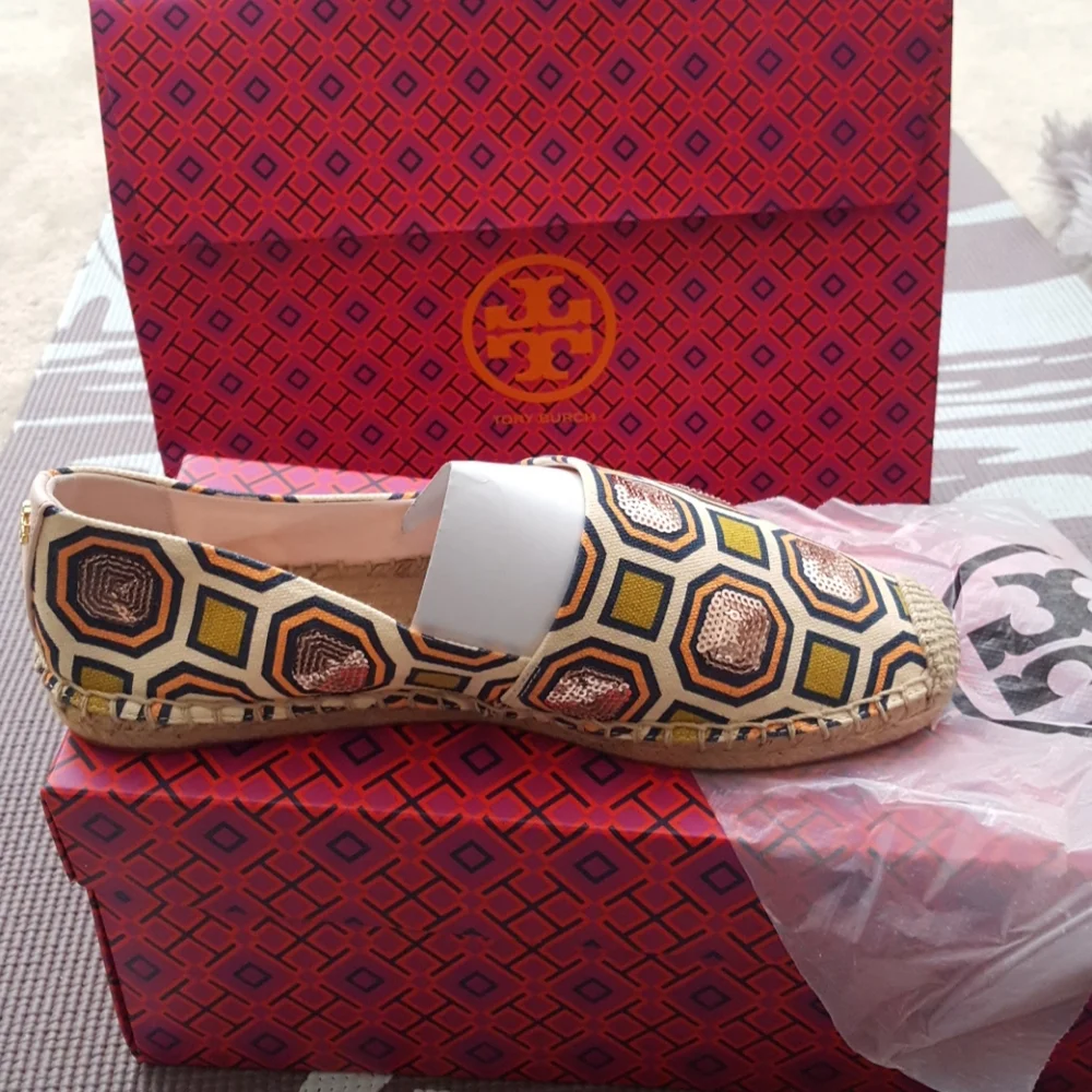 Tory Burch Espadrilles Size 8 NWT